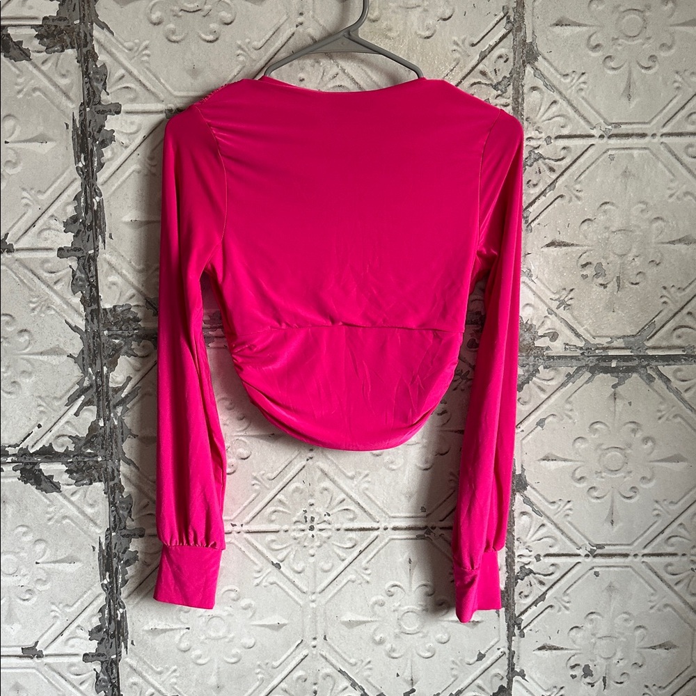21 saints Ruched V-Neck hot pink crop - Picture 3 of 4